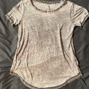 Women’s short sleeve top. Size Medium